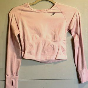 DOYOUEVEN Long Sleeve Seamless Crop Top Size Small - Light Pink